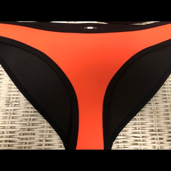 NEW! Bikini (without tags) - Picture 3 of 3